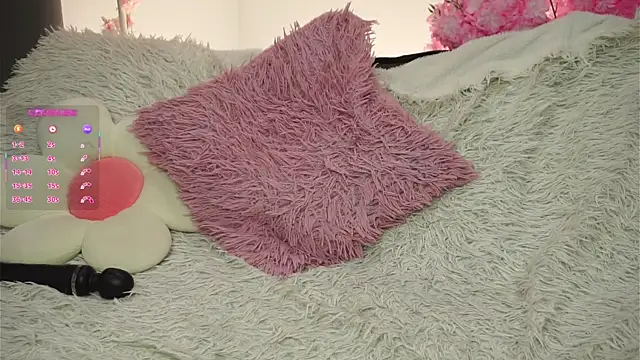 AmiLewis live sex cam