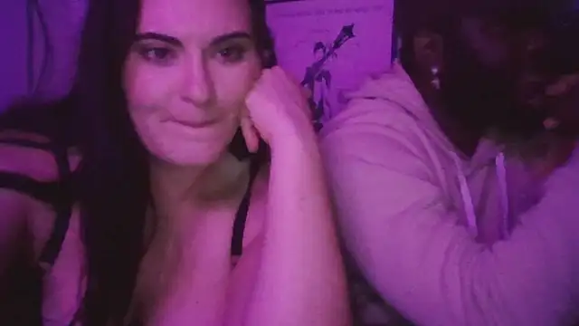 _CumSeeV_'s cam snapshot