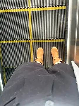 yimisun01's cam snapshot