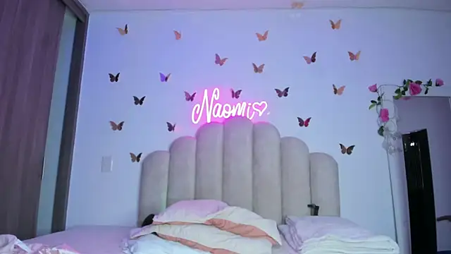 NaomiAsha's cam snapshot