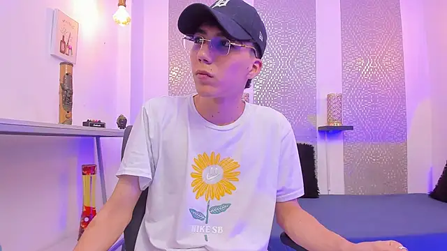 Nikolay_Gregori live sex cam