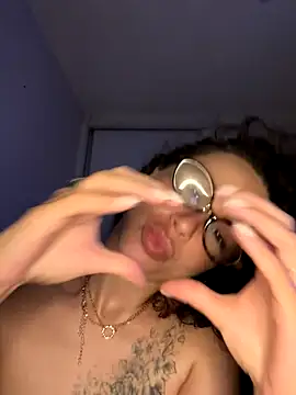 JhenneRouge live sex cam