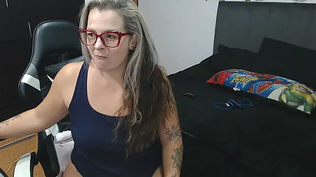 perlagoloza05's cam snapshot