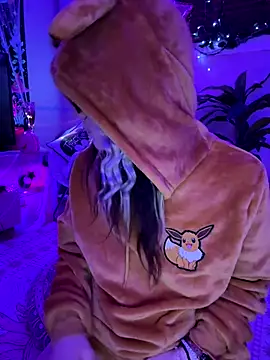 Cutiepiespanks's cam snapshot