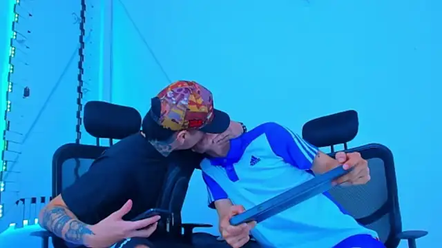 HOT_boy2025's cam snapshot