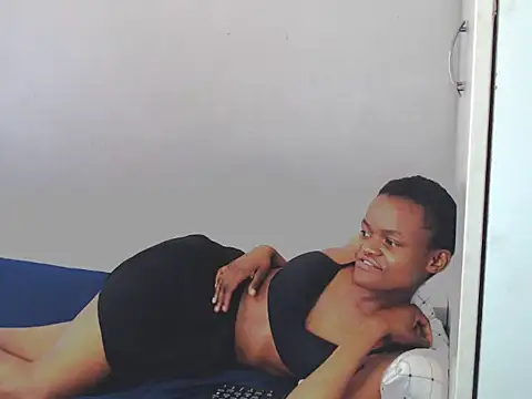 Sweet-PetiteX's cam snapshot