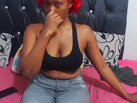 sexyiyaraxx's cam snapshot