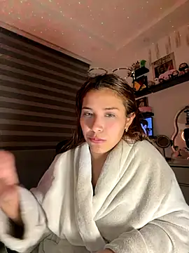 crystal_bunny7's cam snapshot