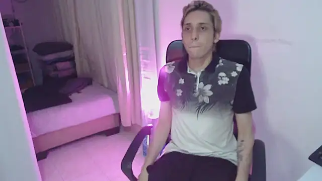 KingSuccubus's cam snapshot