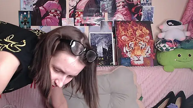 AliceChio's cam snapshot