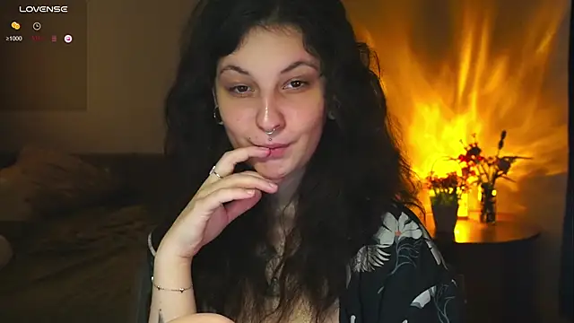 maymary_'s cam snapshot