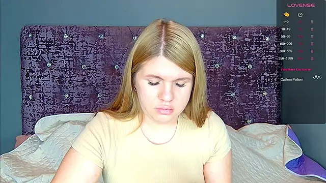 NoraBigAss's cam snapshot