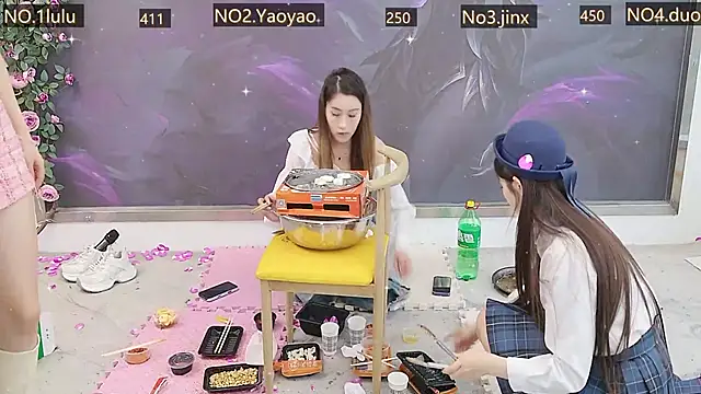 DogdogSM live sex cam