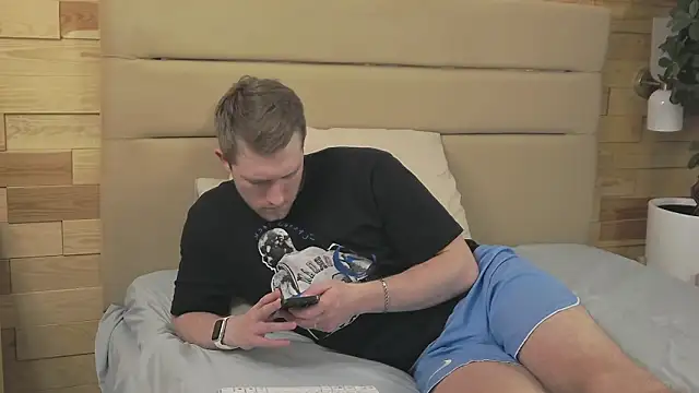 EthanPinkman's cam snapshot