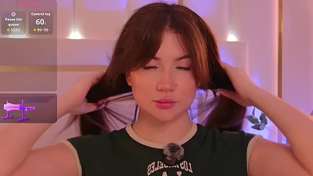 MeganStrain's cam snapshot