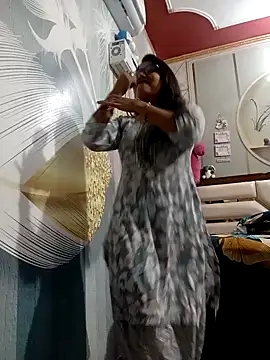 urvashi01224's cam snapshot