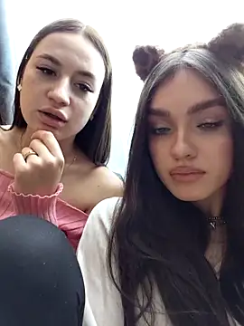 MayaGlow live sex cam