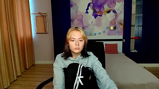 MilaMild's cam snapshot