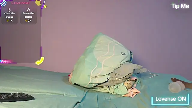 Dante_Bear_'s cam snapshot