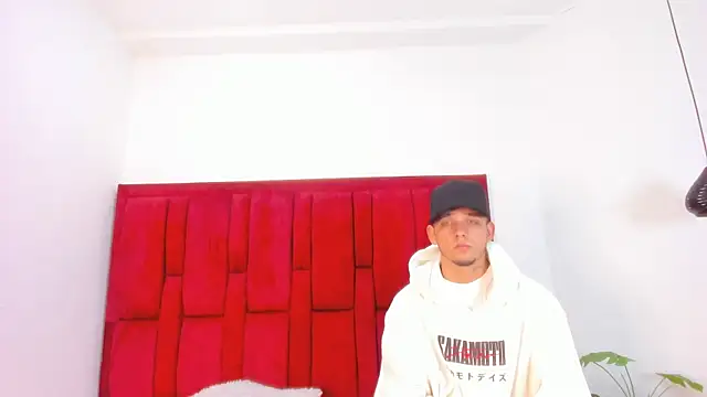 Mathewboy_069's cam snapshot