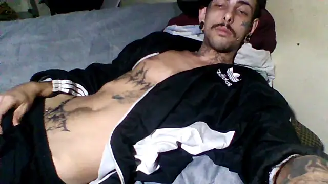 sellvageria's cam snapshot