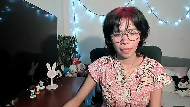 dolliette24's cam snapshot