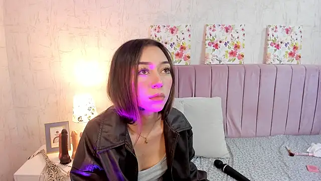 Olivia_johansson's cam snapshot