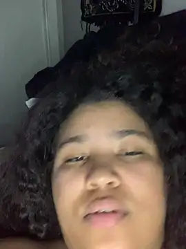 KittyLoroi live sex cam