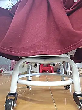 Nail_Yummy live sex cam