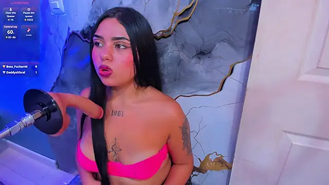 Violet_Throat's cam snapshot