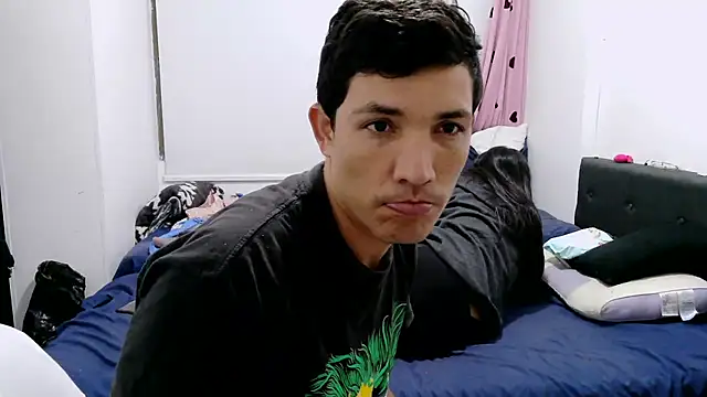 luxandracon23's cam snapshot