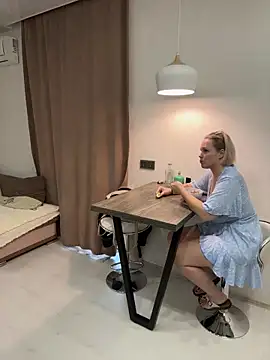 Charming_Daphny live sex cam