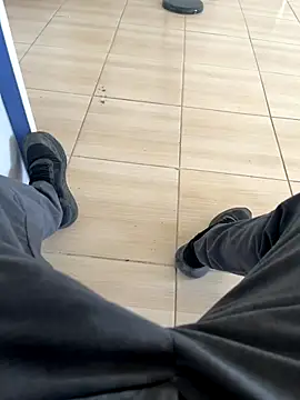 kenanbal0677's cam snapshot