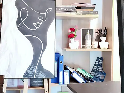 Lush-Office's cam snapshot