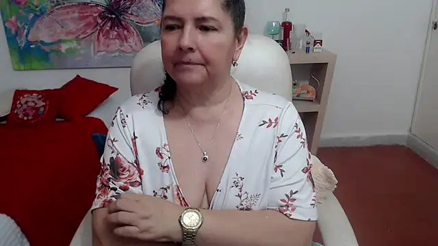 leonela_69's cam snapshot