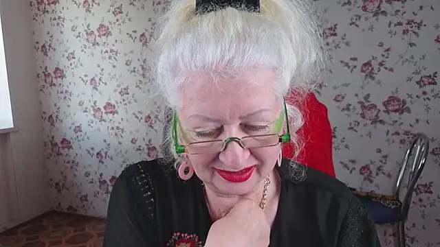 Maya_Mayflower's cam snapshot