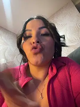 sexyyykloee live sex cam