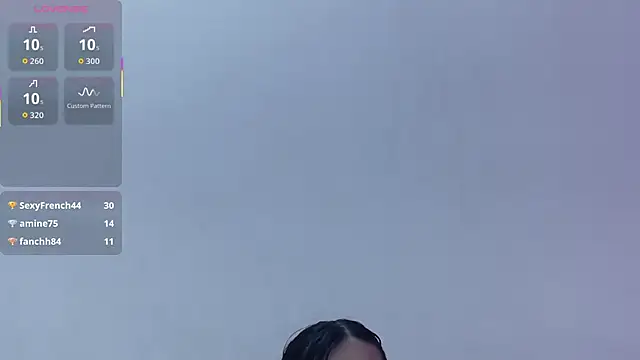 yourcuteneighbourr's cam snapshot