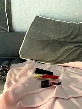 MiloTheName's cam snapshot