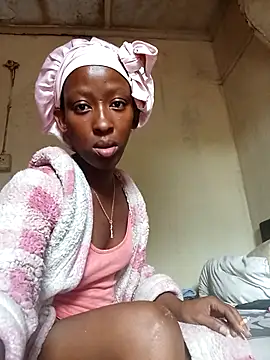 PetiteSquirtQueen's cam snapshot