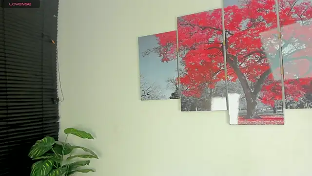 Charlote_Ross's web cam