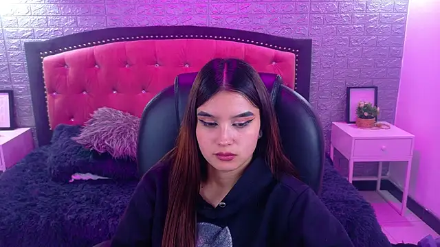 Natalie_loffreda's cam snapshot