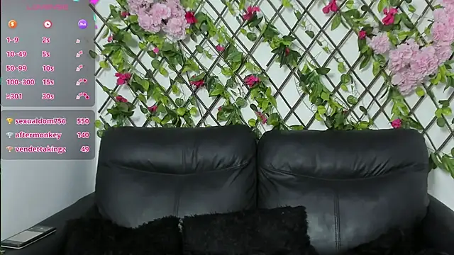 merlyna_goldens live sex cam