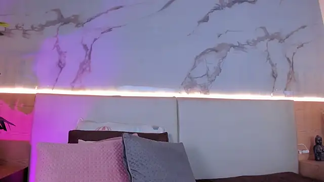 ValSmith_'s cam snapshot