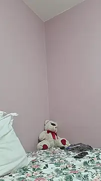 _SexyPetite_'s cam snapshot