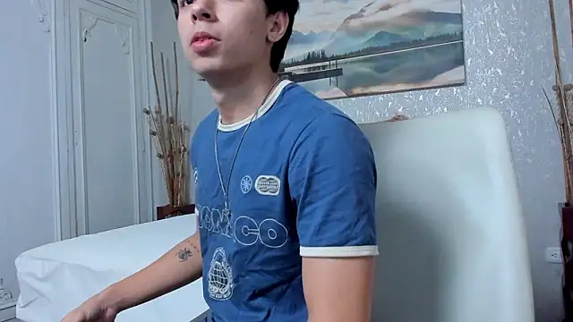 Tyler_durten live sex cam