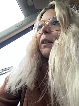 EmyLana's cam snapshot