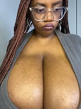 SweetLillyC's cam snapshot