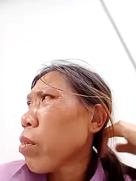 bella-la's cam snapshot