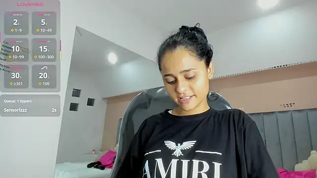 Giselle_Roldan's cam snapshot